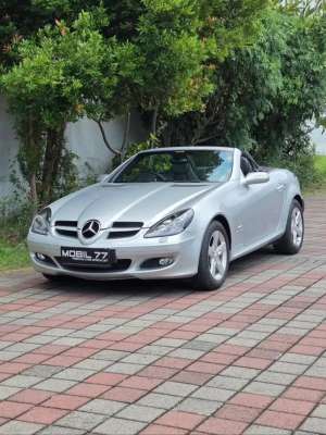 Jual bekas MERCY SLK200 1.8. 2005 ODO 25rb,lokasi di Surabaya Kota