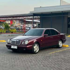 Jual bekas Mercy w210 e320 Th. 1996 matic,lokasi di Tegal Kab.