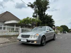 Jual bekas Mercy W211 E200K matic th2005,lokasi di Yogyakarta Kota