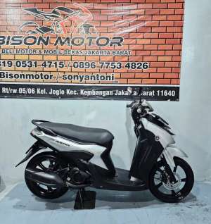 Jual bekas MEWAH YAMAHA MIO GEAR S 125 ECO LED TH 20232022 SILVER DOFF,lokasi di Jakarta Barat