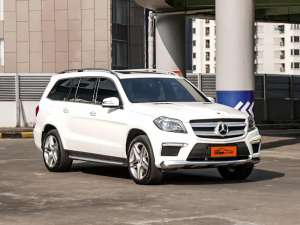 Jual bekas Miles 25.000 Mercedes Benz GL400 Amg 3.0 4Matic Ckd 2015,lokasi di Jakarta Timur