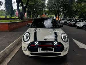 Jual bekas Mini Cooper 3 Door F56 2014 Istimewa,lokasi di Jakarta Timur