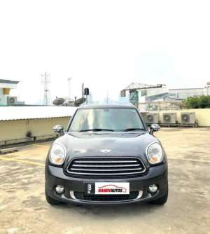 Jual bekas Mini Cooper Countryman Tahun 2012 Automatic Hitam metalik,lokasi di Bekasi Kota