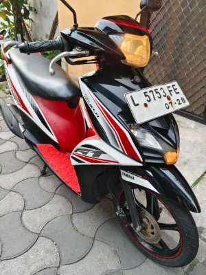 Jual bekas Mio GT 2013 CW FI Hitam Putih Plat Panjang 2028 Siap Kerja,lokasi di Surabaya Kota