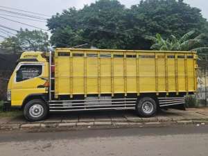 Jual bekas Mitsubishi Colt Diesel Canter bagus siap kerja keluar kota,lokasi di  