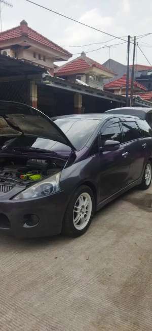 Jual bekas Mitsubishi Grandis 2010 Bensin,lokasi di Bekasi Kota