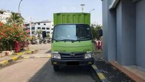 Jual bekas Mitsubishi Hino Dutro Box Besi Standard th.2017 Siap pakai,lokasi di Jakarta Timur