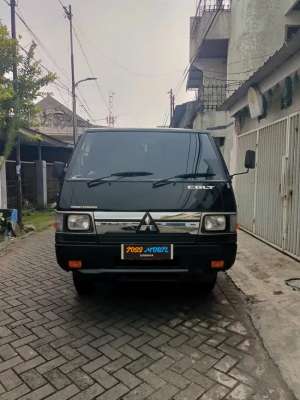 Jual bekas MITSUBISHI L300 2.5 PICKUP PICK UP PS POWER STERING DIESEL MT 2023,lokasi di Surabaya Kota