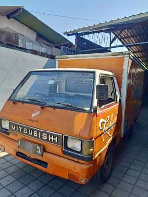 Jual bekas MITSUBISHI L300 BOX 2003,lokasi di Malang Kab.