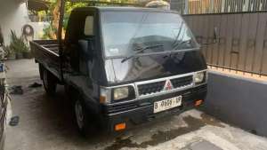 Jual bekas Mitsubishi L300 diesel pick up 2009 bagus siap kerja luar kota,lokasi di Jakarta Pusat