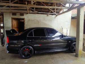 Jual bekas Mitsubishi Lancer 2000 Bensin,lokasi di Prabumulih Kota