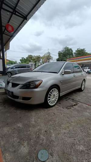 Jual bekas Mitsubishi Lancer 2005 Bensin,lokasi di Tangerang Selatan Kota