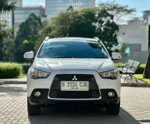 Jual bekas MITSUBISHI OUTLANDER 2.0 PX AT 2013 SIAP PAKAISUPER MULUS,lokasi di Tangerang Selatan Kota