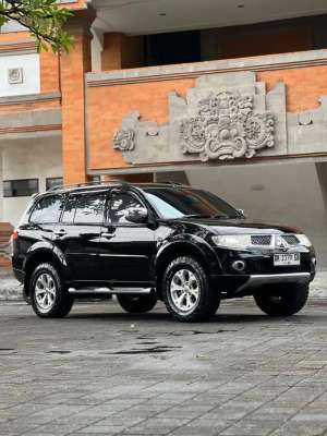 Jual bekas Mitsubishi Pajero Sport Dakar 2012,lokasi di Denpasar Kota