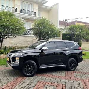 Jual bekas Mitsubishi Pajero sport Dakar 202324 full original spt baru,lokasi di Surabaya Kota