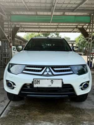 Jual bekas Mitsubishi Pajero Sport Dakar 4x2 2.5 AT 2014,lokasi di Jambi Kota