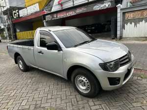 Jual bekas Mitsubishi Strada Triton Solar 2014 4x2 pajak baru Istimewa,lokasi di Mojokerto Kota