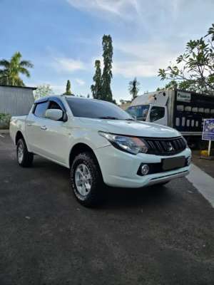 Jual bekas Mitsubishi Triton 2019 4x4 Double Cabin pajak panjang,lokasi di Jakarta Timur
