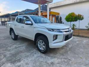 Jual bekas Mitsubishi Triton GLS DC 4x4 Diesel Manual Tahun 2022,lokasi di Pontianak Kota