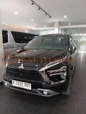 Jual bekas MITSUBISHI XPANDER ULTIMATE MATIC 2024 HITAM,lokasi di Semarang Kota