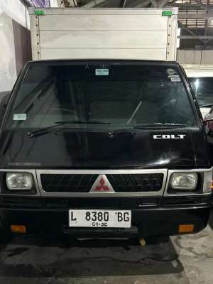 Jual bekas MitsubishiL300Box2.5 th 2010,lokasi di Surabaya Kota