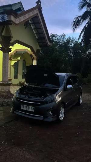 Jual bekas Mobil bekas terawat,lokasi di Tanah Laut Kab.