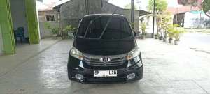 Jual bekas Mobil Honda Freed 1.5 A Hitam 2013,lokasi di Deli Serdang Kab.