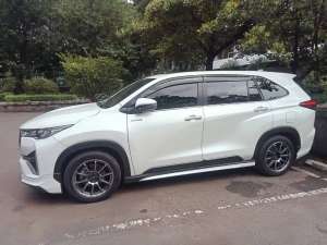 Jual bekas MOBIL KELUARGA PALING NYAMAN,lokasi di  ,Jakarta Selatan