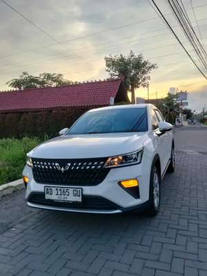 Jual bekas MOBIL PINTARCANGGIH WULING ALVEZ 1.5 S.E M..T LUX 2024,lokasi di Yogyakarta Kota