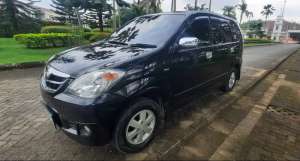 Jual bekas Mobil pribadi istimewa low KM servis record dari baru sampai sekarang,lokasi di Bekasi Kota