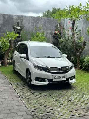 Jual bekas MOBILIO E 2020 MATIC LOW KM ISTIMEWA,lokasi di Kab. Badung