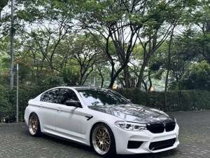 Jual bekas Mods M5 Look Low ODO BMW 530i MSport 2021 C300 E300 730li X5,lokasi di Jakarta Selatan