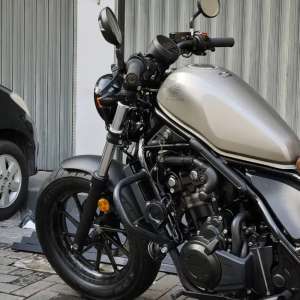 Jual bekas Moge Cruiser Honda Cmx Rebel 500 th 2018 Km 3rb Modif Siap Gas Antik,lokasi di Jakarta Timur
