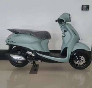 Jual bekas Motor BaruGrand filano hybrid neo keyles conected greenish Gray,lokasi di Yogyakarta Kota