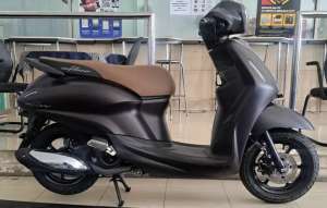 Jual bekas Motor BaruGrand filano hybrid lux keyles conected magma black,lokasi di Bantul Kab.