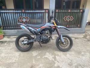 Jual bekas Motor CRF 2018 akhir,lokasi di Samarinda Kota