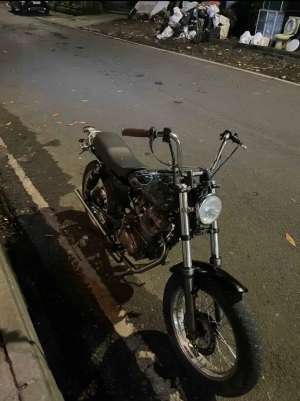 Jual bekas Motor Custom British Style,lokasi di Bandung Kota