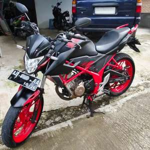 Jual bekas Motor Honda CB 150R StreetFire SE TH.2016,lokasi di Bantul Kab.