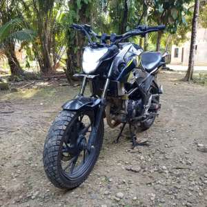 Jual bekas Motor Honda Cb150r Streetfighter 2017,lokasi di Sarolangun Kab.