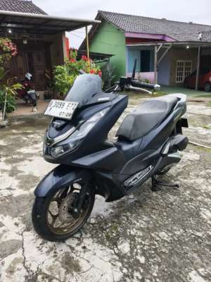 Jual bekas MOTOR HONDA PCX ABS,lokasi di Depok Kota