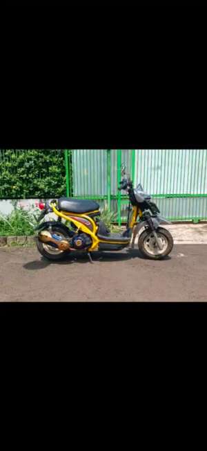 Jual bekas Motor kymco 2003,lokasi di  ,Jakarta Timur