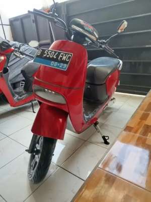 Jual bekas Motor listrik surat lengkap,lokasi di  