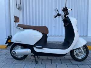 Jual bekas Motor listrik w moto neutron 2022,lokasi di  