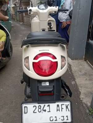 Jual bekas Motor matic Scoppy stylish fashion kunci,lokasi di  ,Bandung Kota