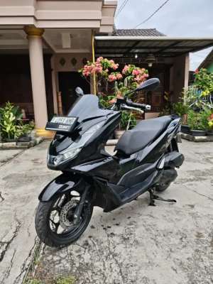 Jual bekas MOTOR PCX 2023,lokasi di Jakarta Selatan