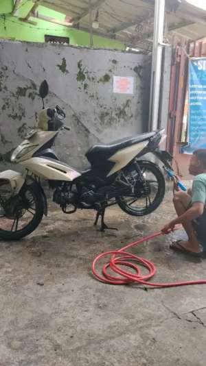 Jual bekas Motor second Honda Blade Putih,lokasi di Jakarta Barat
