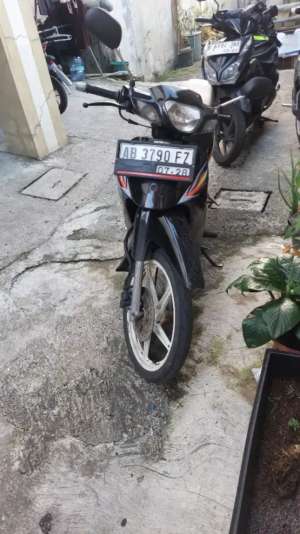 Jual bekas motor suzuki shogun 110 r 2003,lokasi di Tangerang Selatan Kota