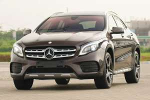 Jual bekas Muda Sukses Mercedes Benz GLA200 AMG Facelift 2017 Panoramic 320i,lokasi di  ,Jakarta Pusat