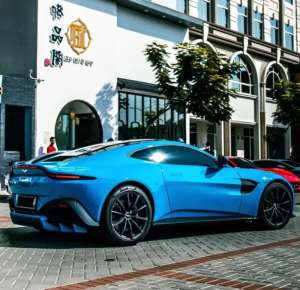 Jual bekas MURAH. ASTON MARTIN VANTAGE 2021 s carrera gts 2019 m4,lokasi di Jakarta Barat