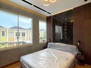 MURAH BANGET Rumah Full Furnished Design Interior Flamingo GADING SERPONG lokasi di Tangerang Kota, tersedia melalui melalui situs Olx